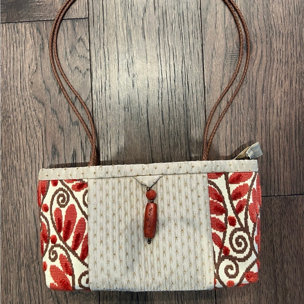 Vintage shoulder  handbag Tapestry design with bead tassel ! Excellent condition